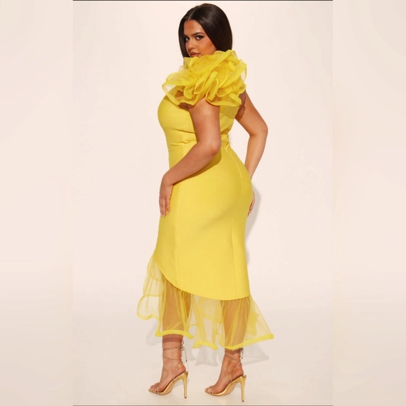 Fashion Nova Bandage Midi Dress - Picture 5 of 8
